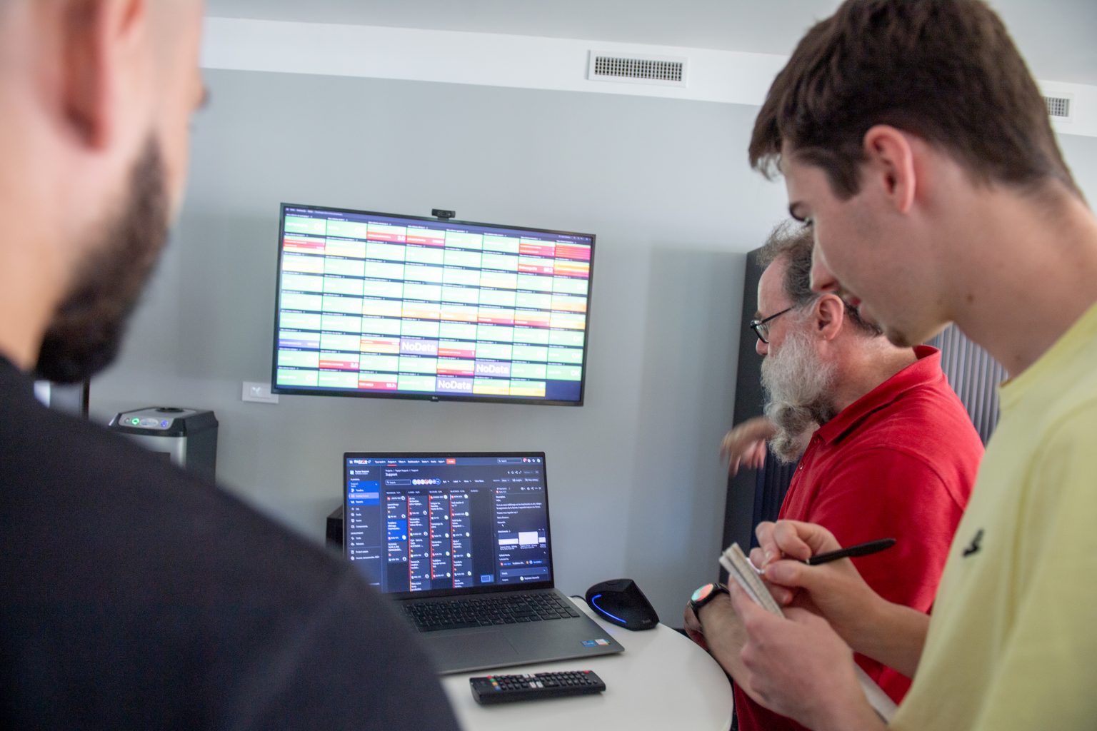 La société, Astrée Software : logiciel de suivi de production MES Aquiweb